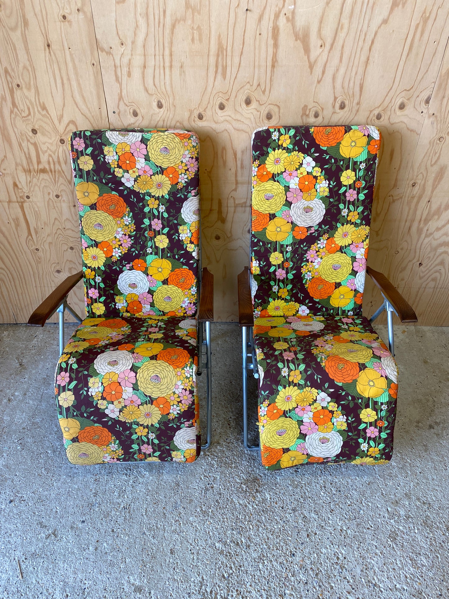 Floral Reclining Chairs