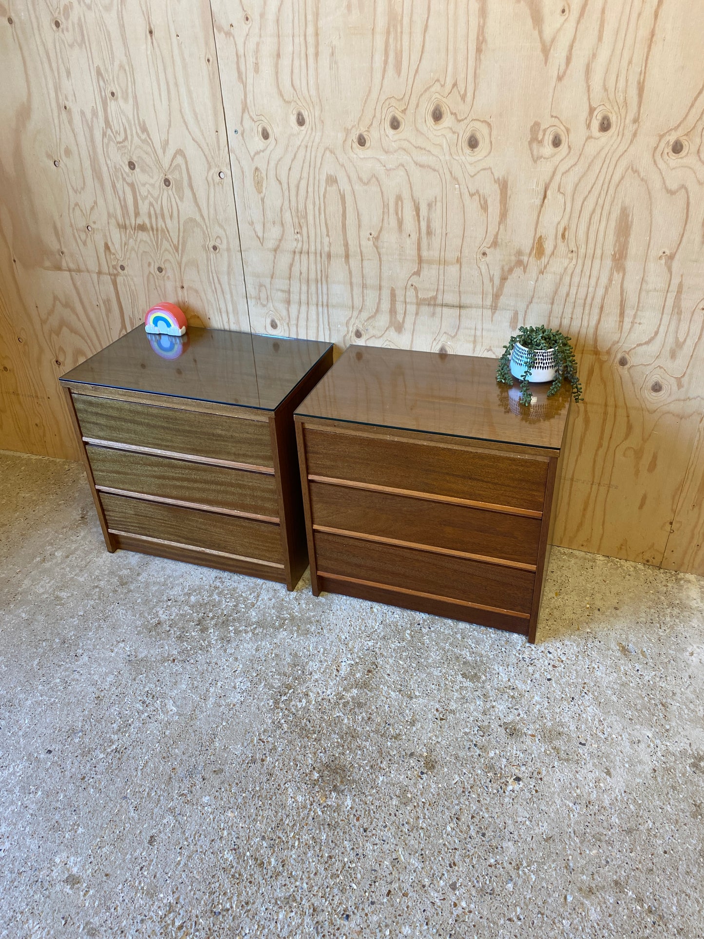 Vintage Chest of Drawers