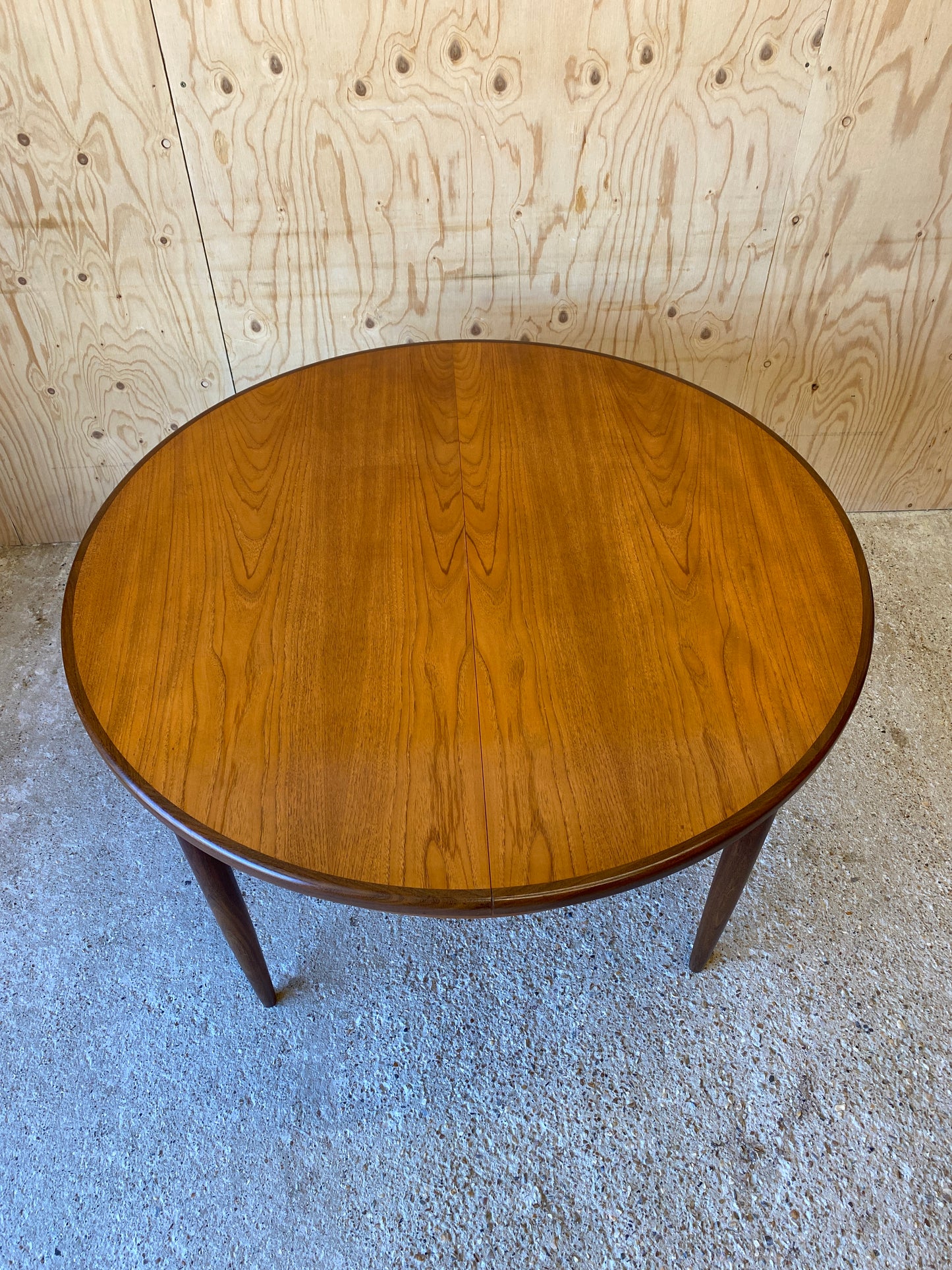 GPlan Dining Table & 4 Chairs