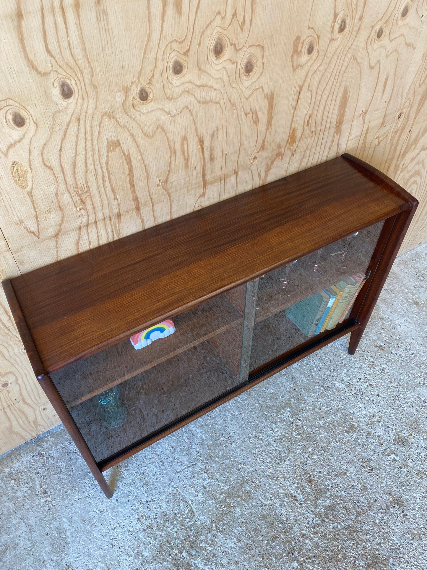 A.Younger Bookcase