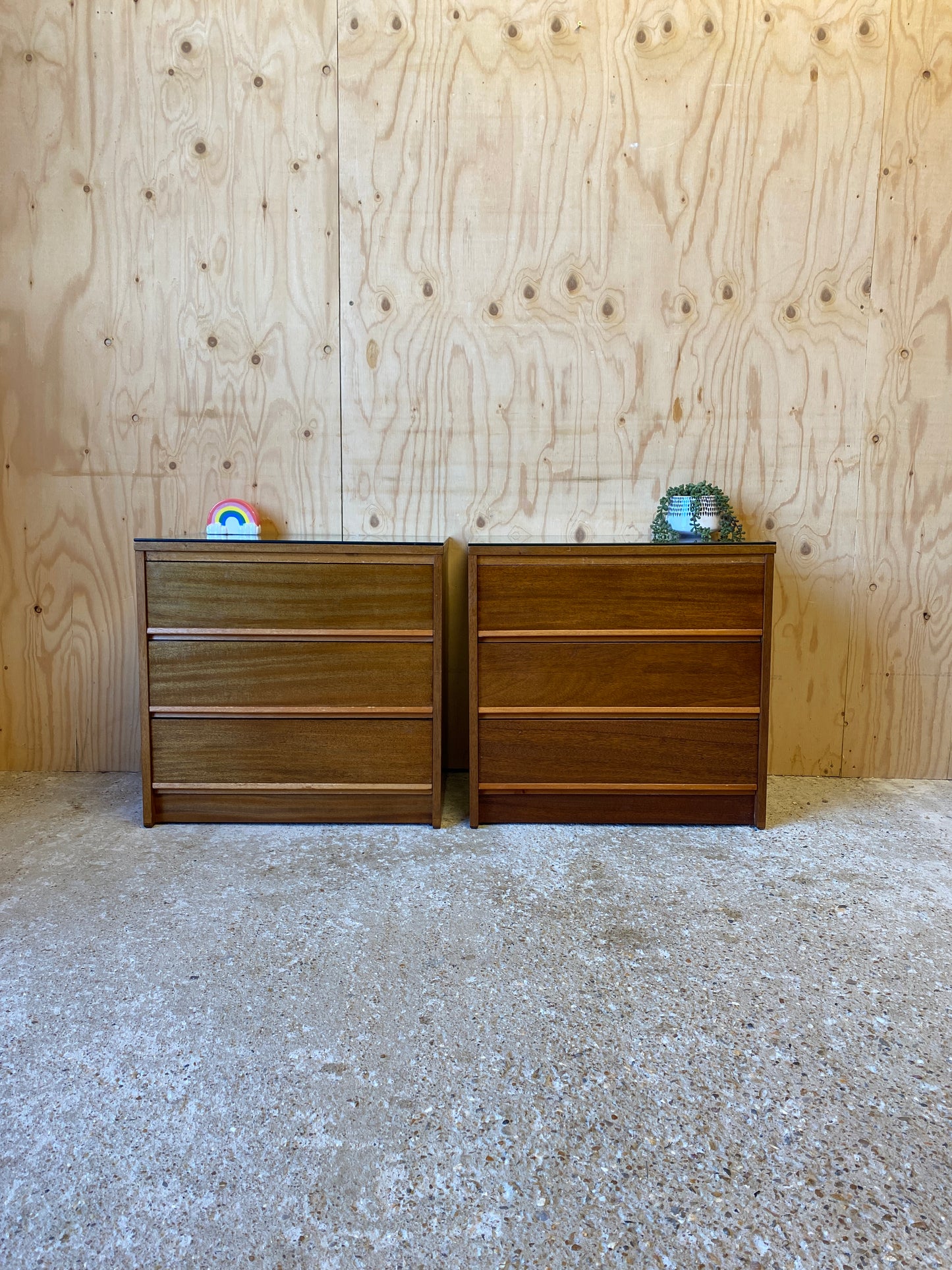 Vintage Chest of Drawers