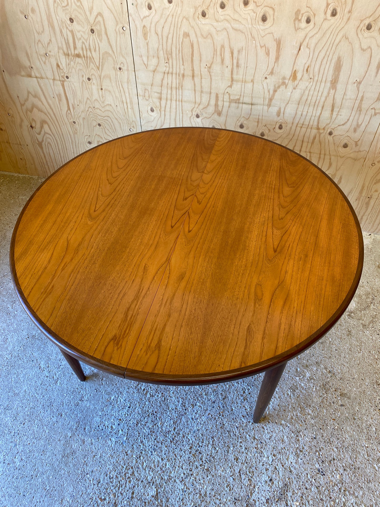 GPlan Dining Table & 4 Chairs