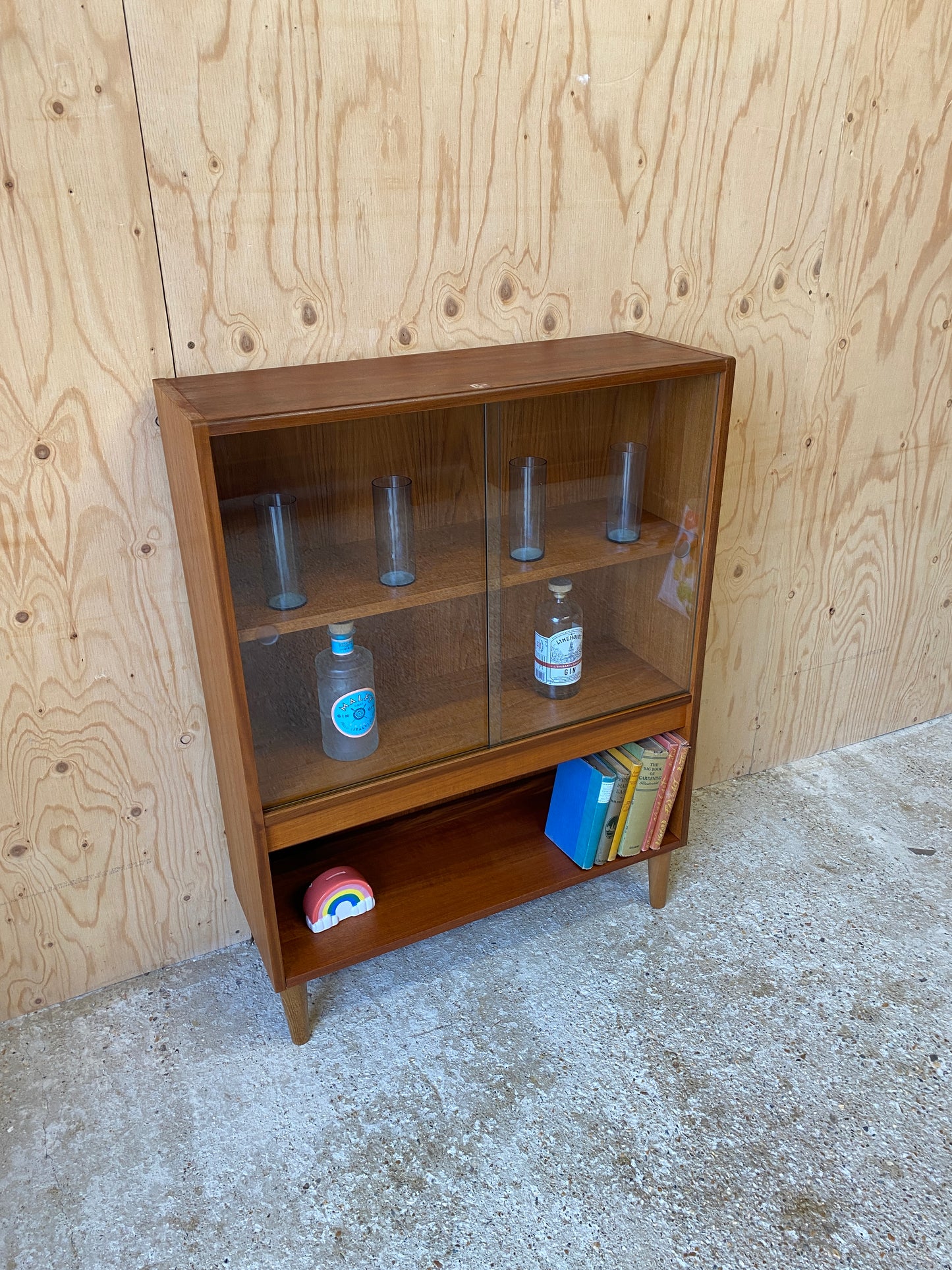 GPlan Drinks Cabinet Cabinet