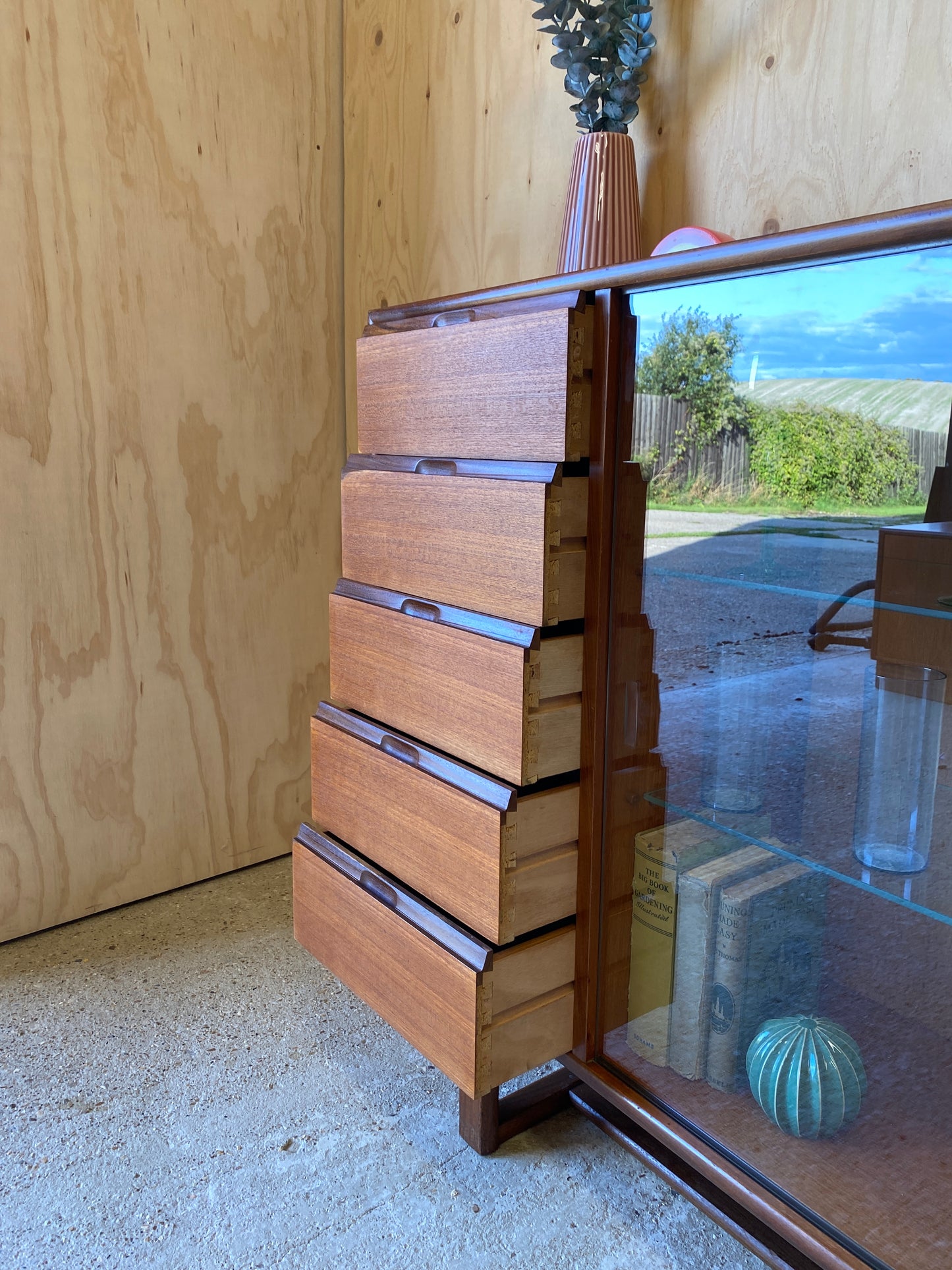 Vintage Retro Mid Century Drinks Cabinet by Turnbridge
