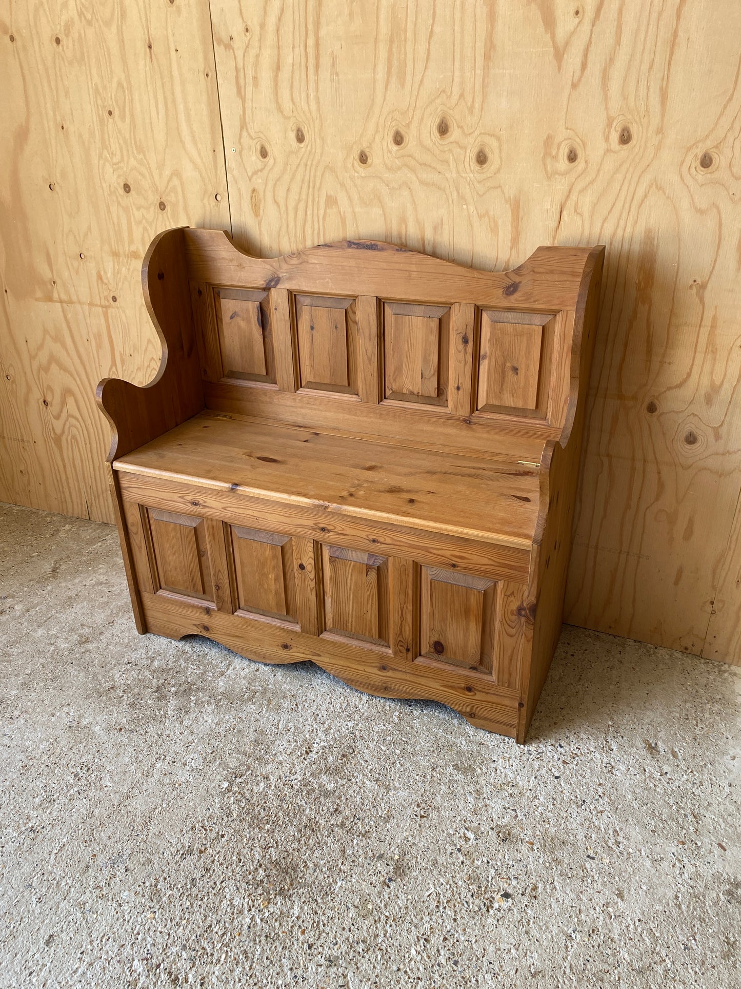 Pine Storage Bench