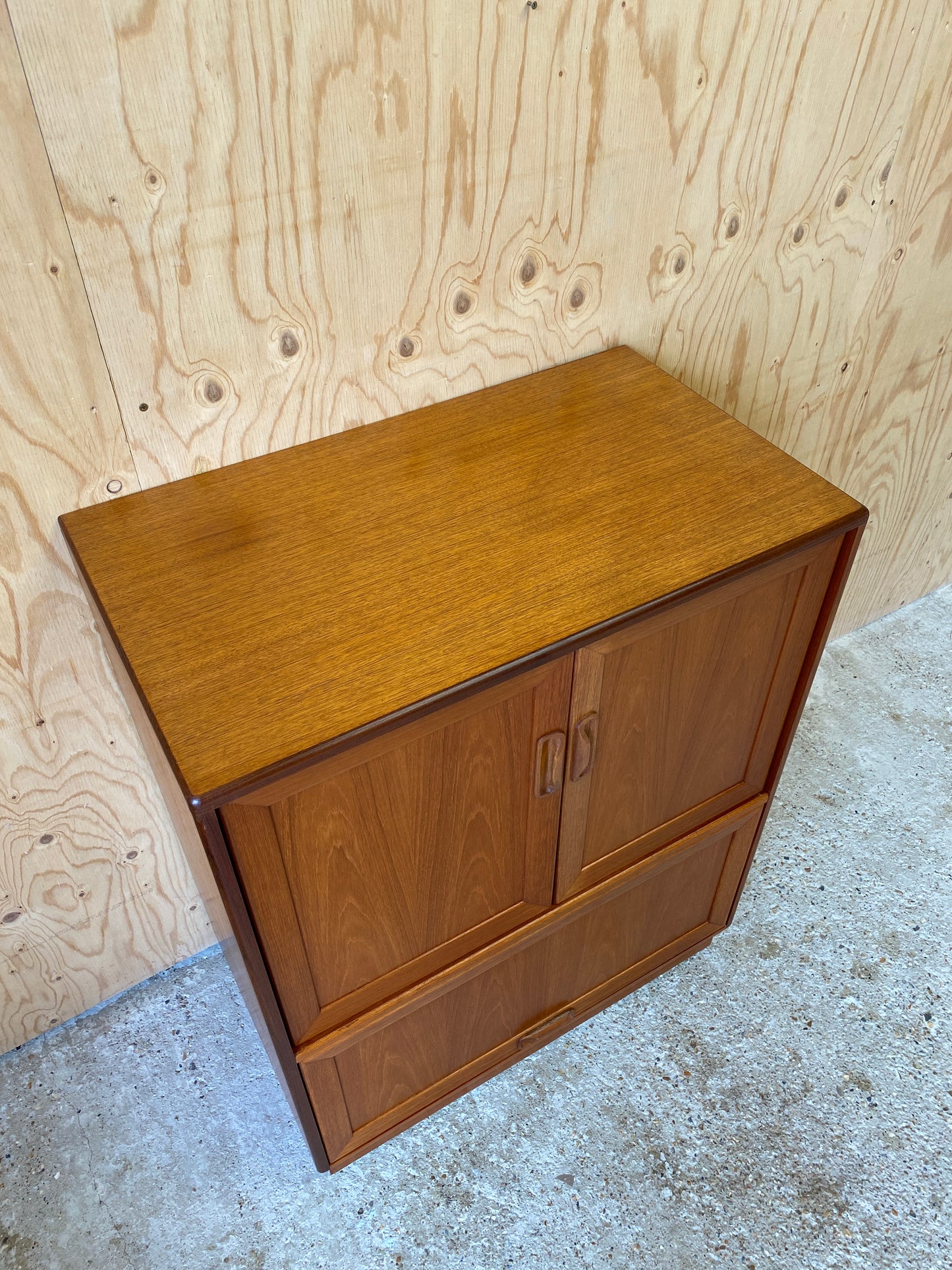 GPlan Fresco Media Cabinet