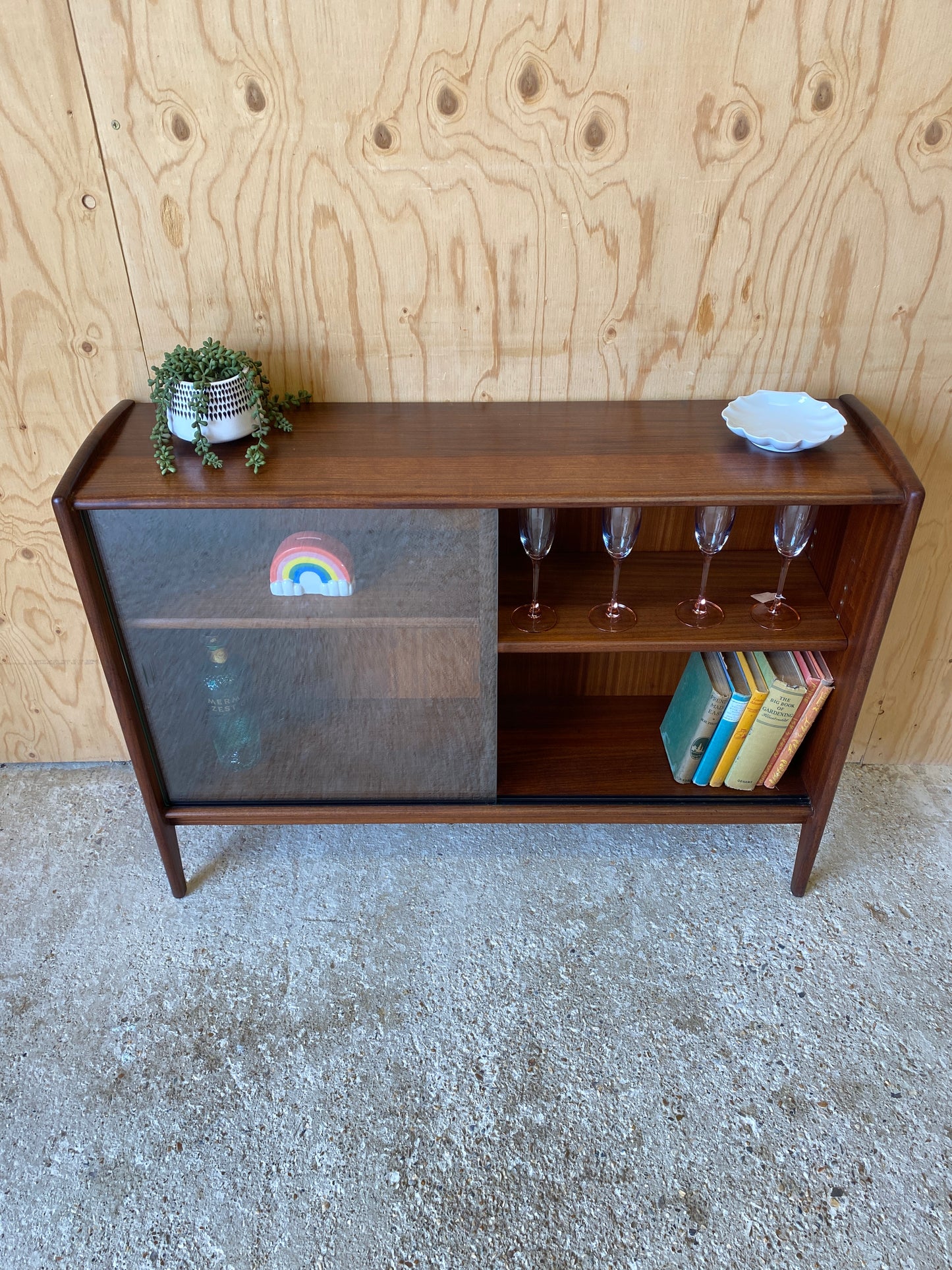 A.Younger Bookcase