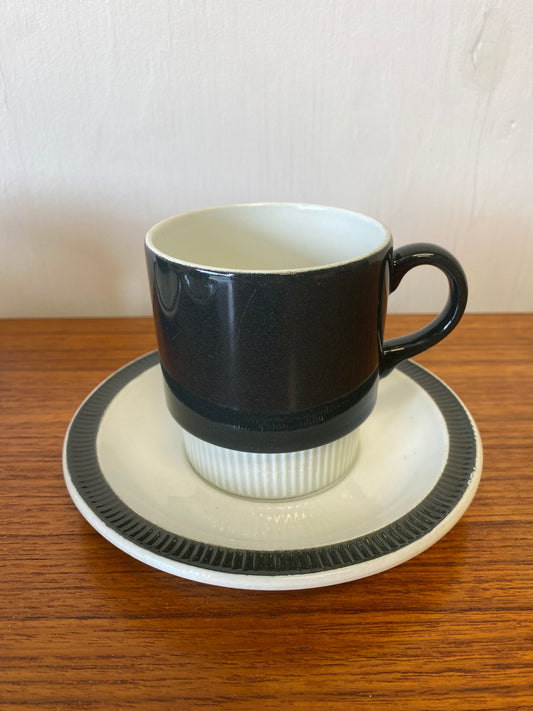 Poole Pottery Charcoal Cups & Saucers x 4