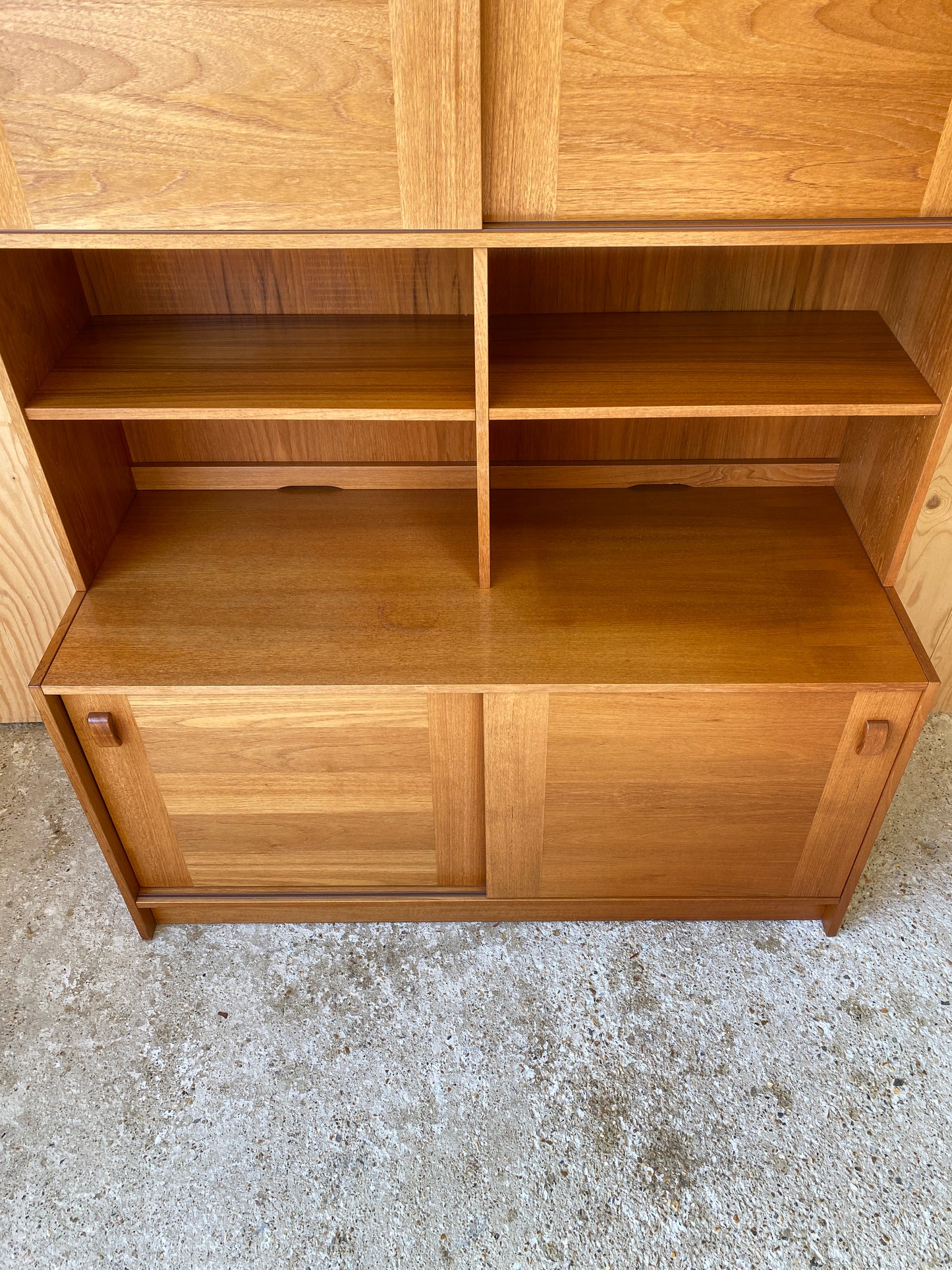 Domino Mobler Wall Unit