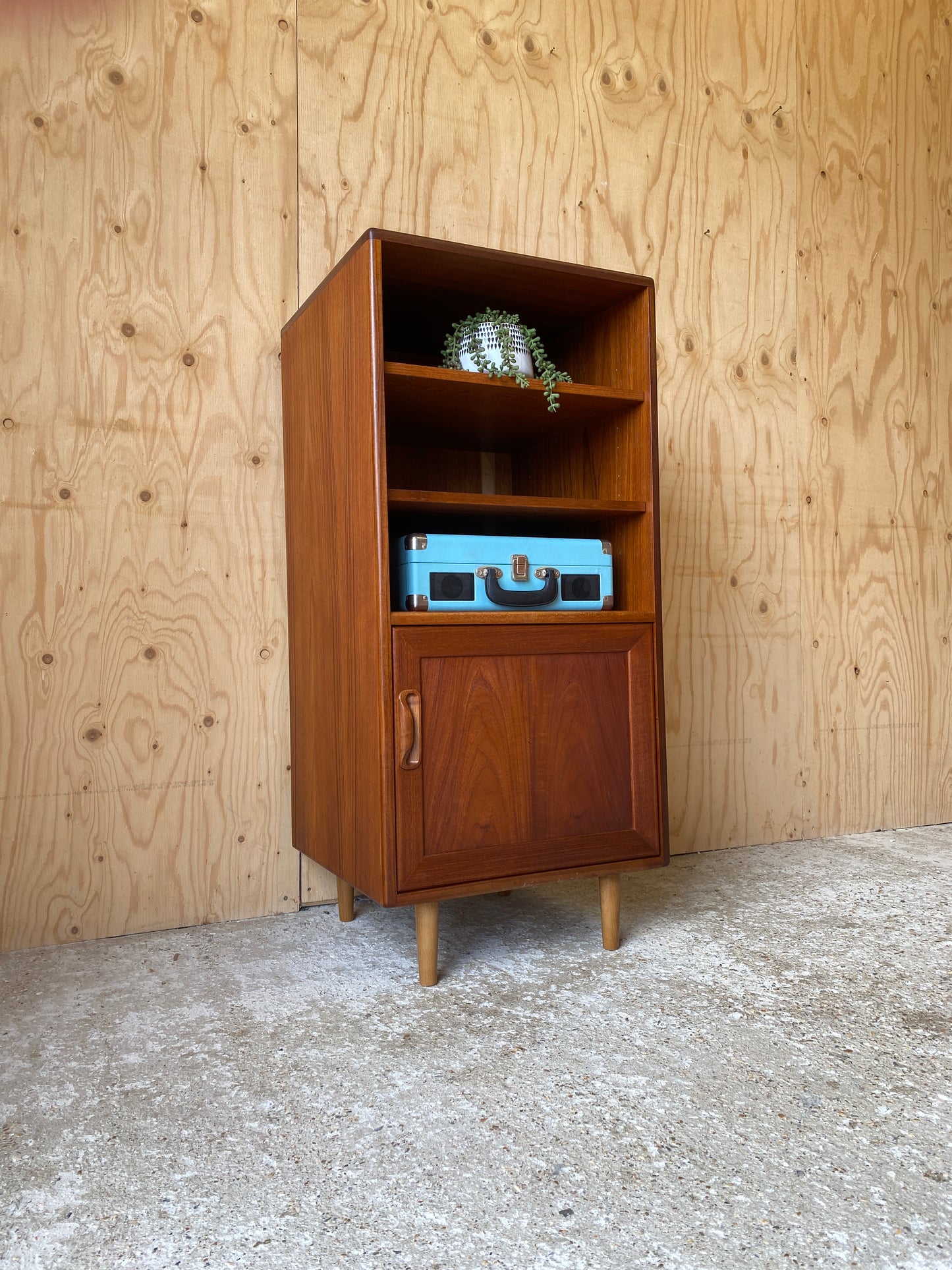 GPlan Hi-fi Cabinet