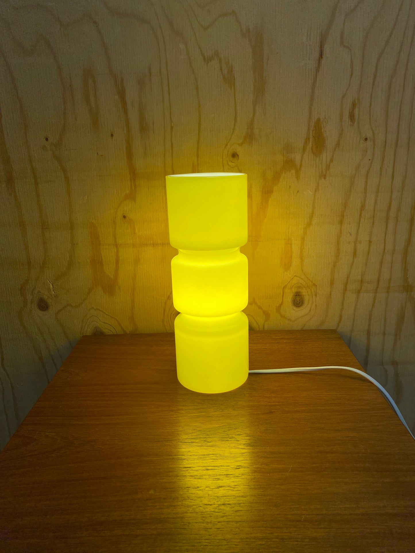 Vintage Yellow Habitat Fitz Lamp