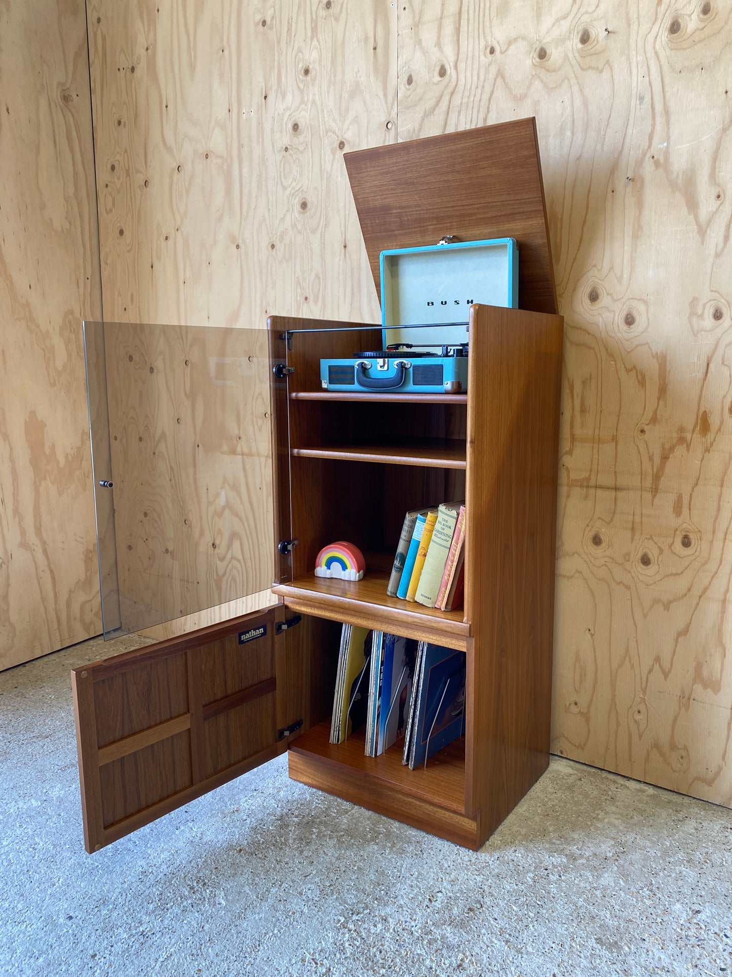 Nathan Hi-fi Cabinet