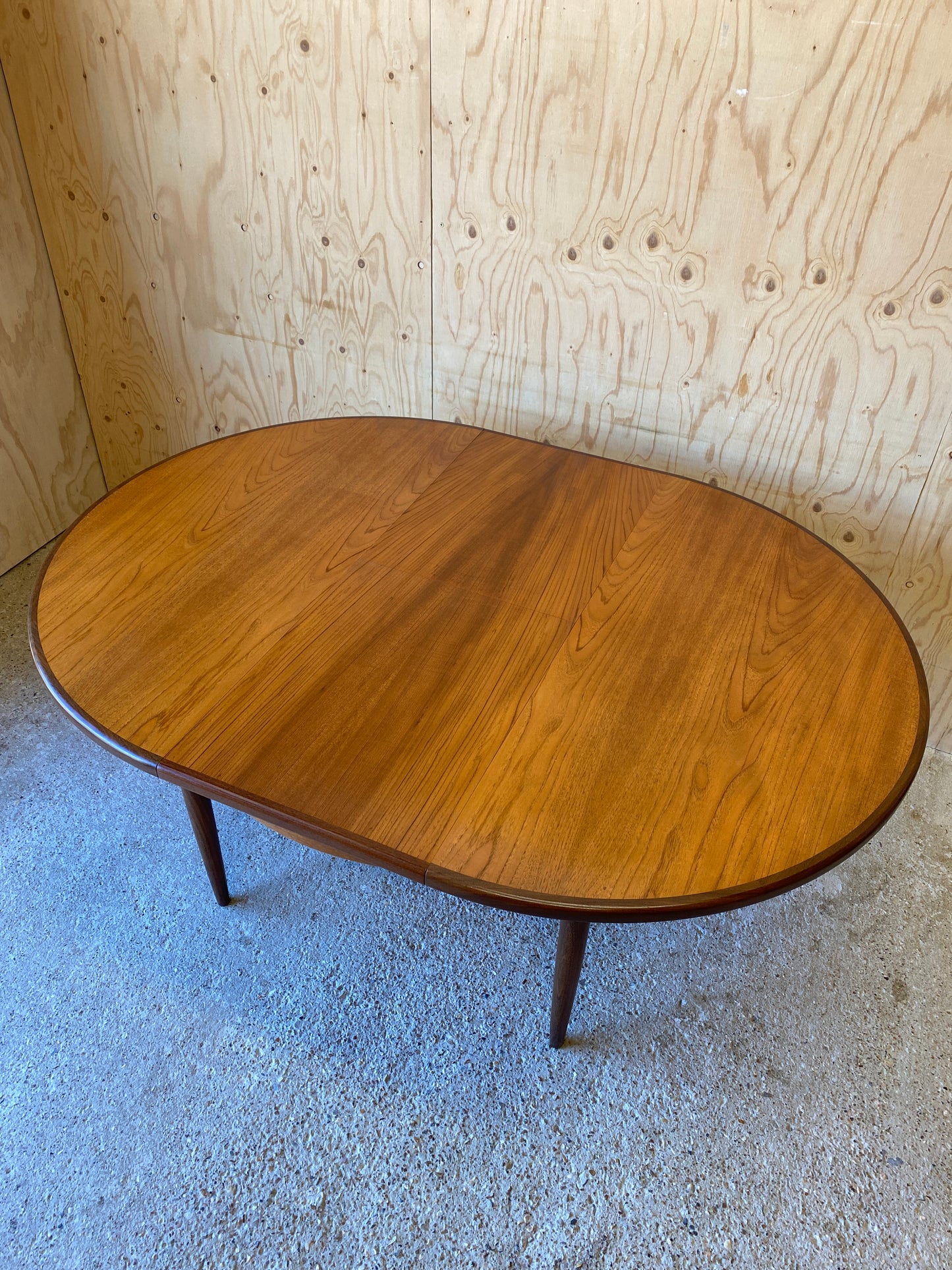 GPlan Dining Table & 4 Chairs