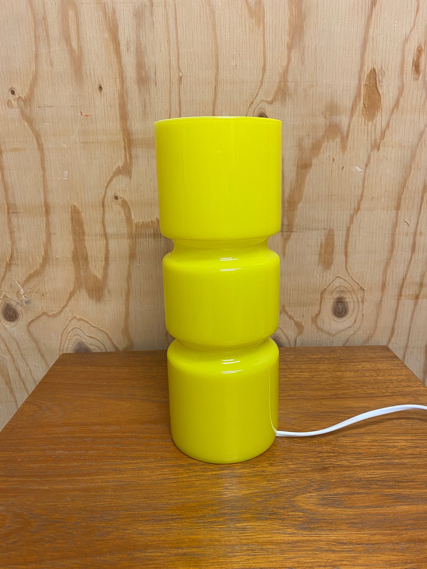 Vintage Yellow Habitat Fitz Lamp