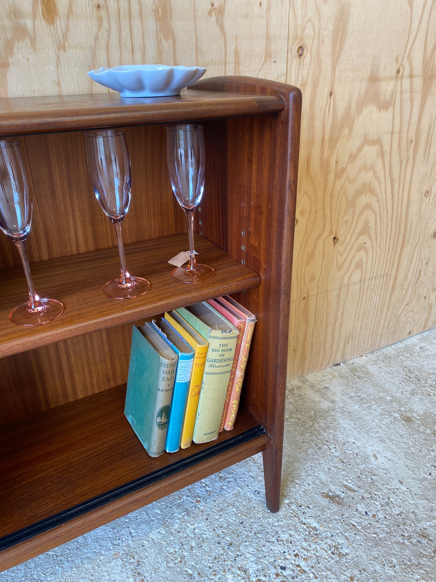 A.Younger Bookcase
