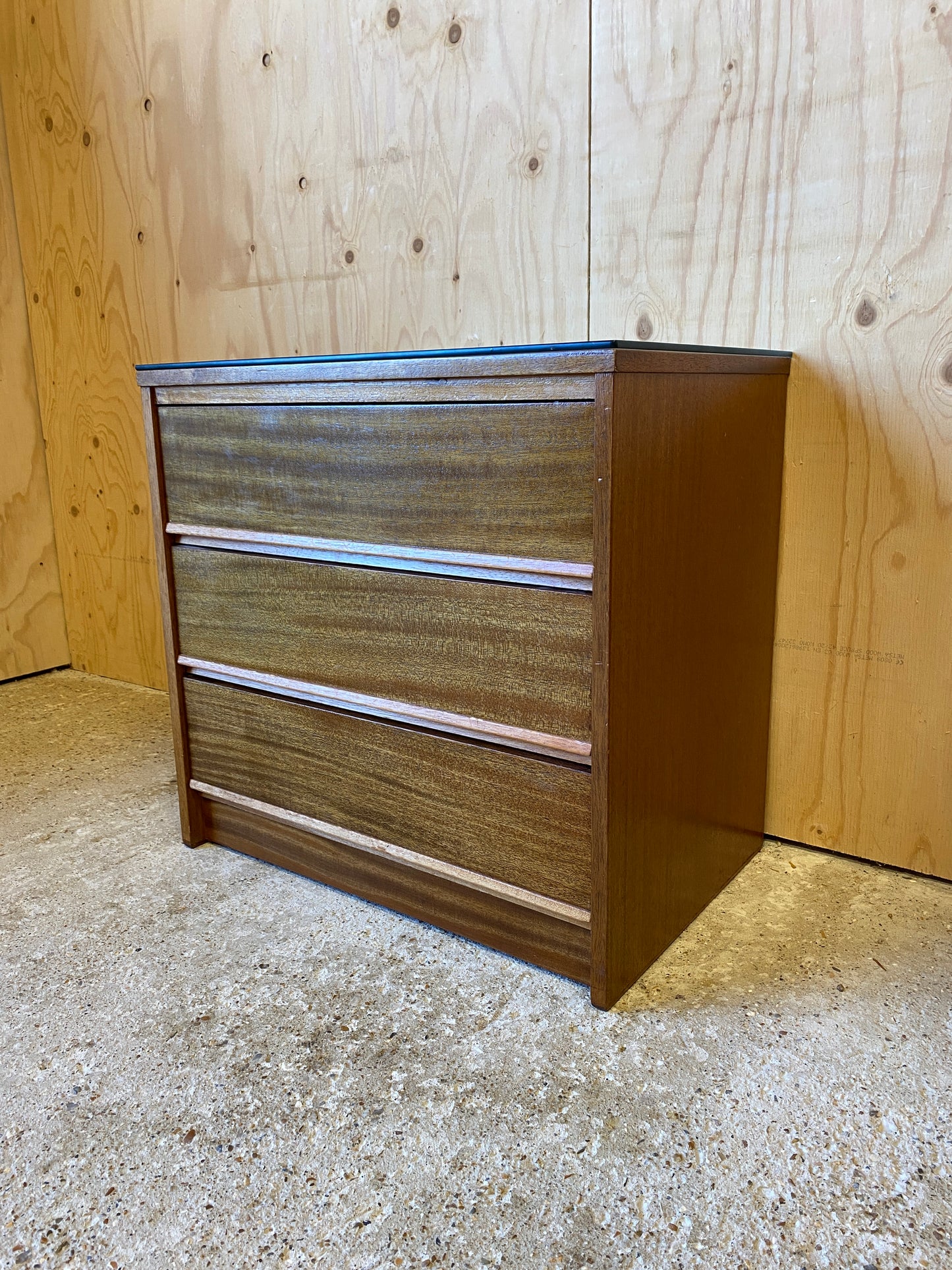 Vintage Chest of Drawers