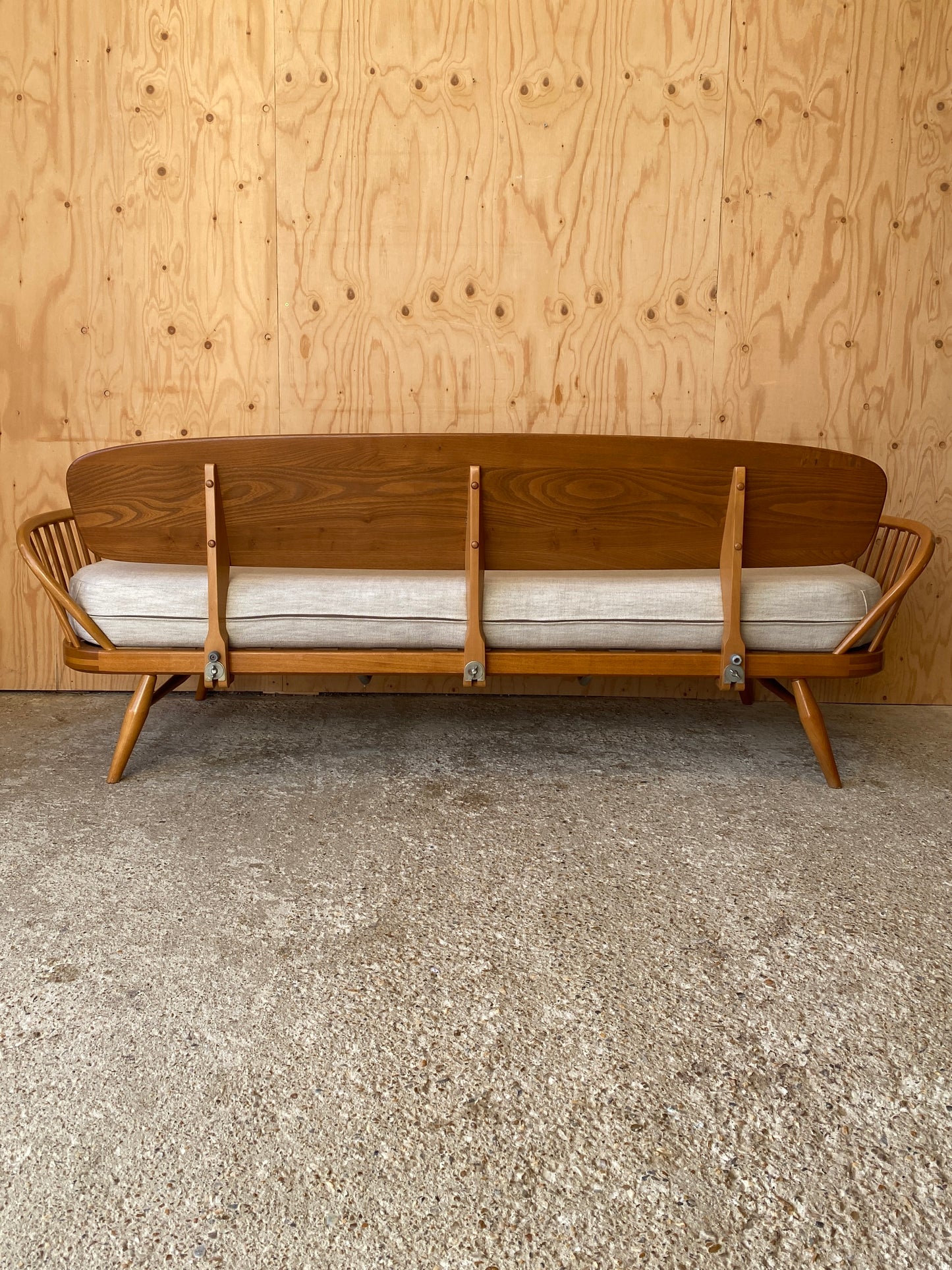Ercol '355' Daybed