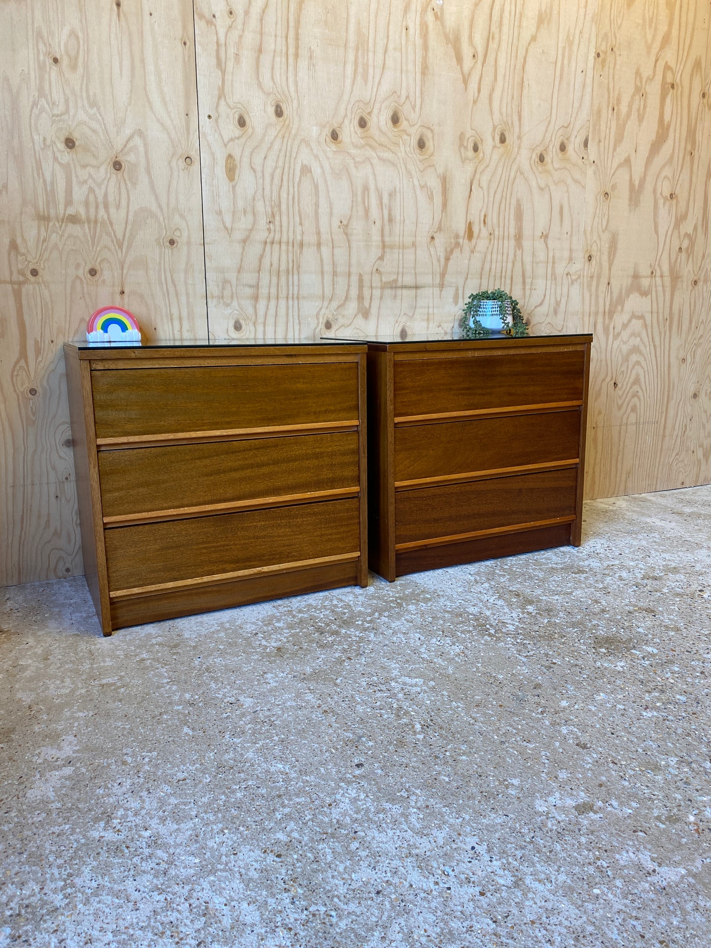 Vintage Chest of Drawers