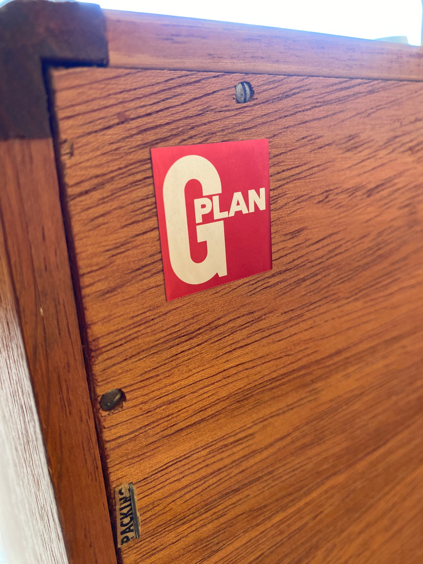 GPlan Drinks Cabinet