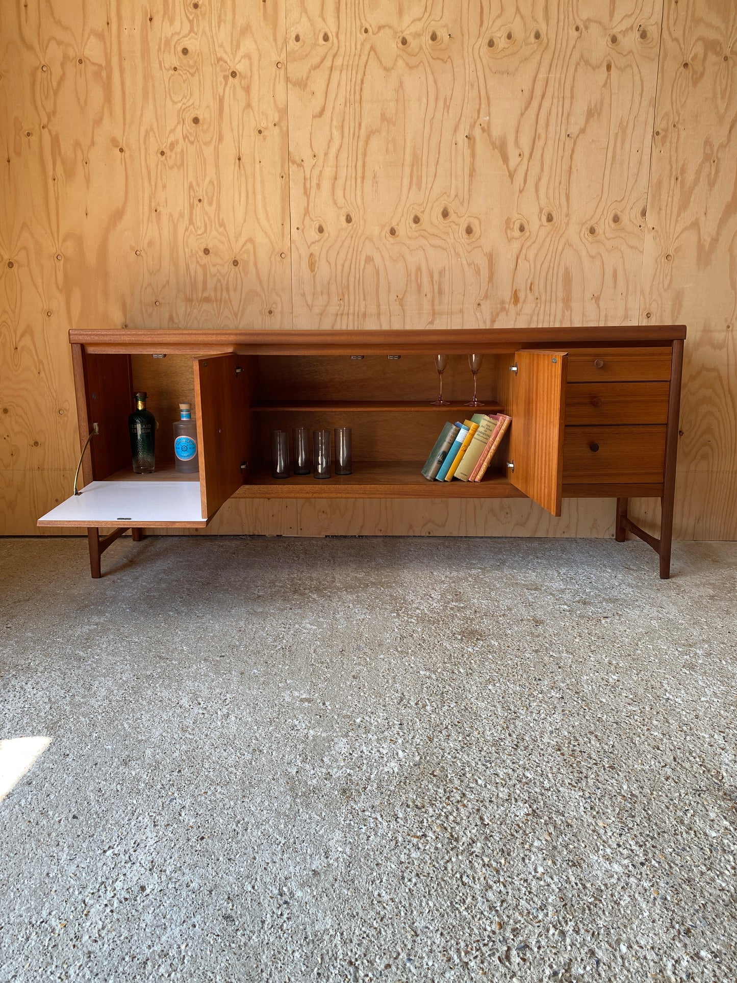 Nathan 'Circles' Sideboard