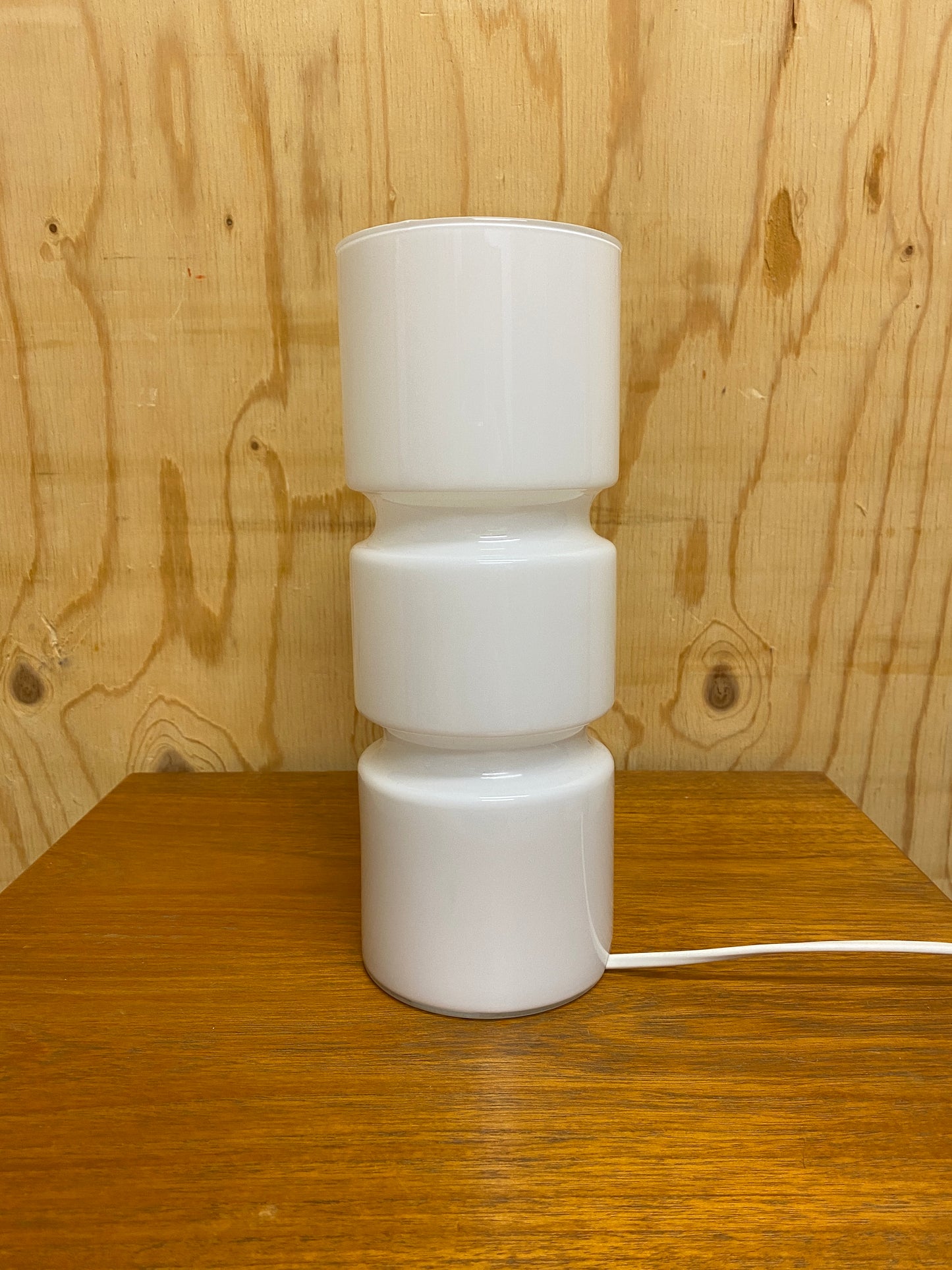 Vintage White Habitat Fitz Lamp