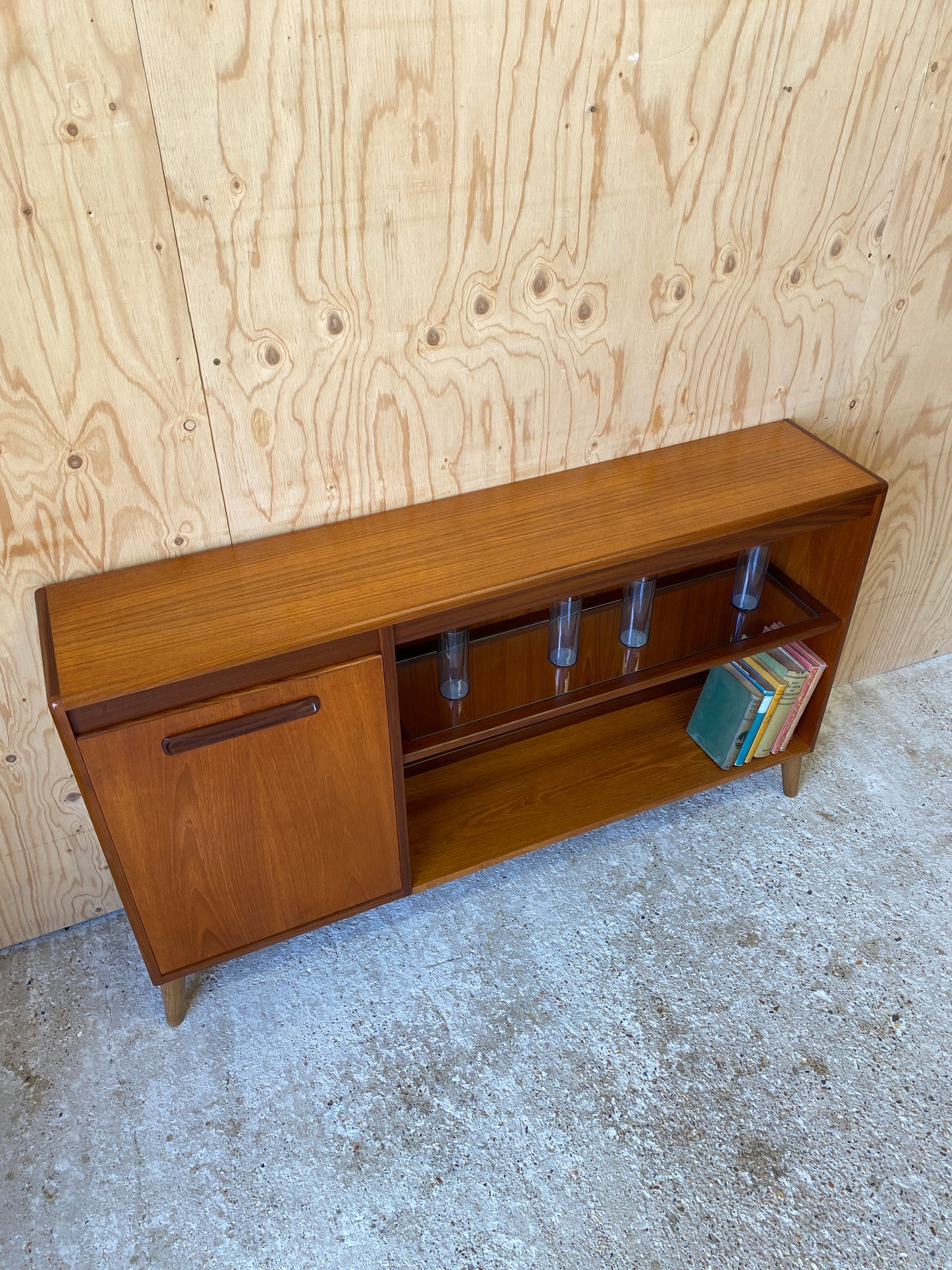 GPlan Drinks Cabinet
