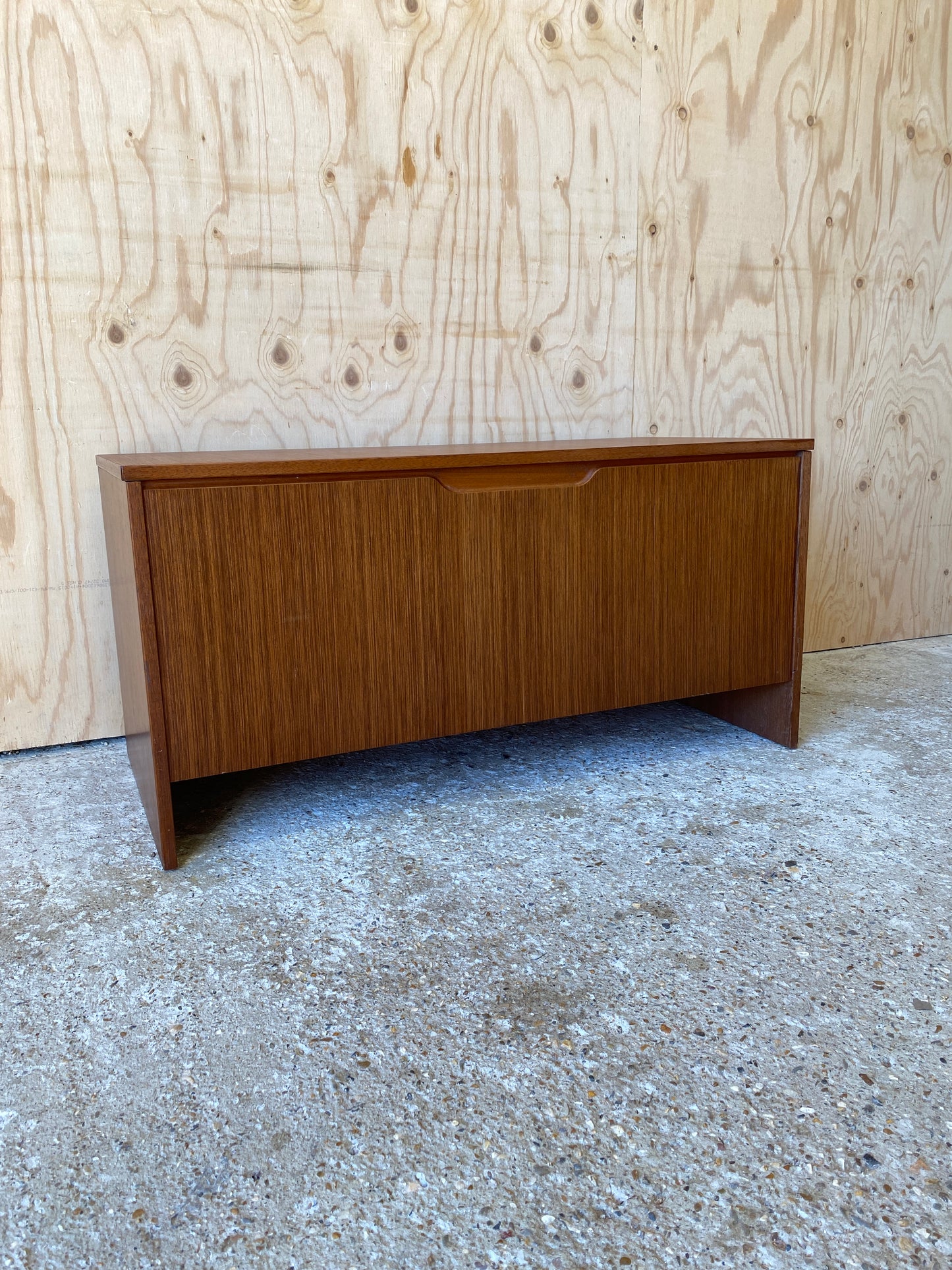 Meredew Storage Chest