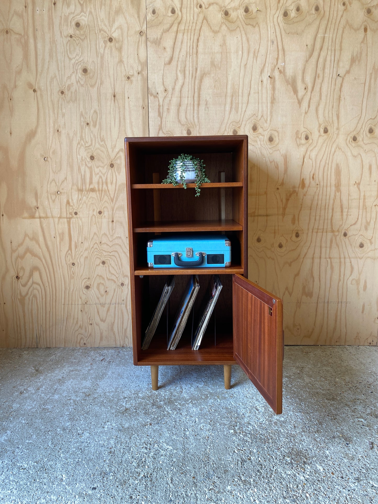 GPlan Hi-fi Cabinet