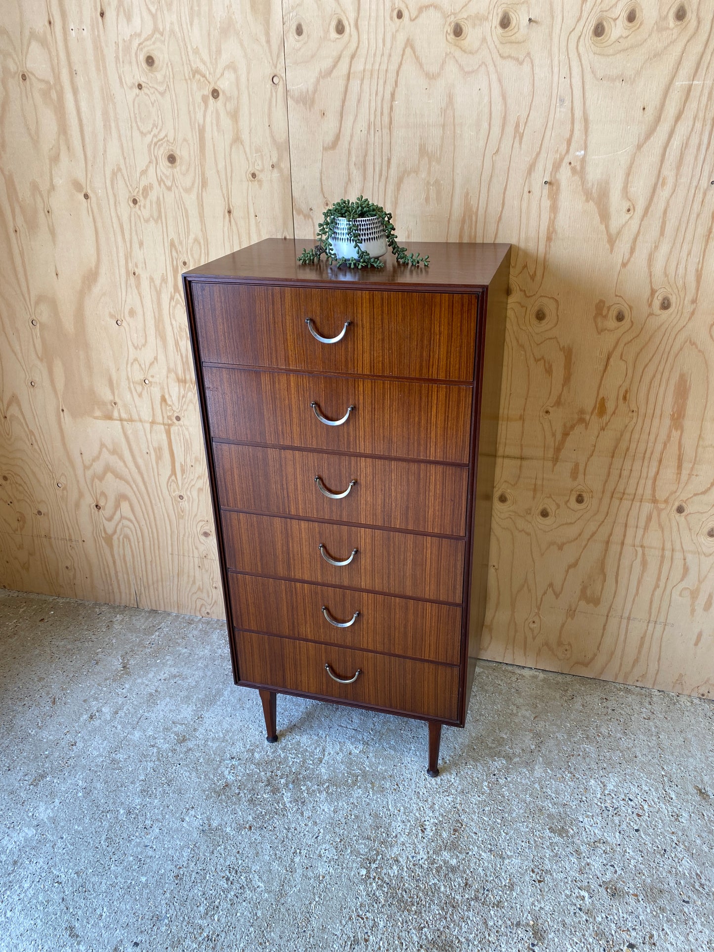 Meredew Tallboy Chest of Drawers