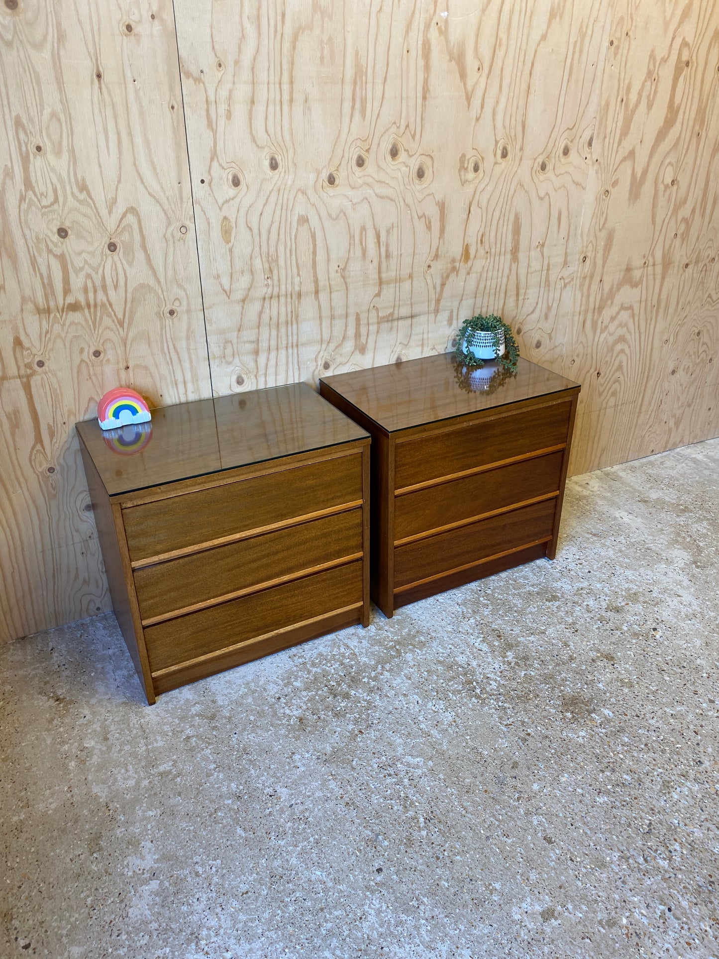 Vintage Chest of Drawers