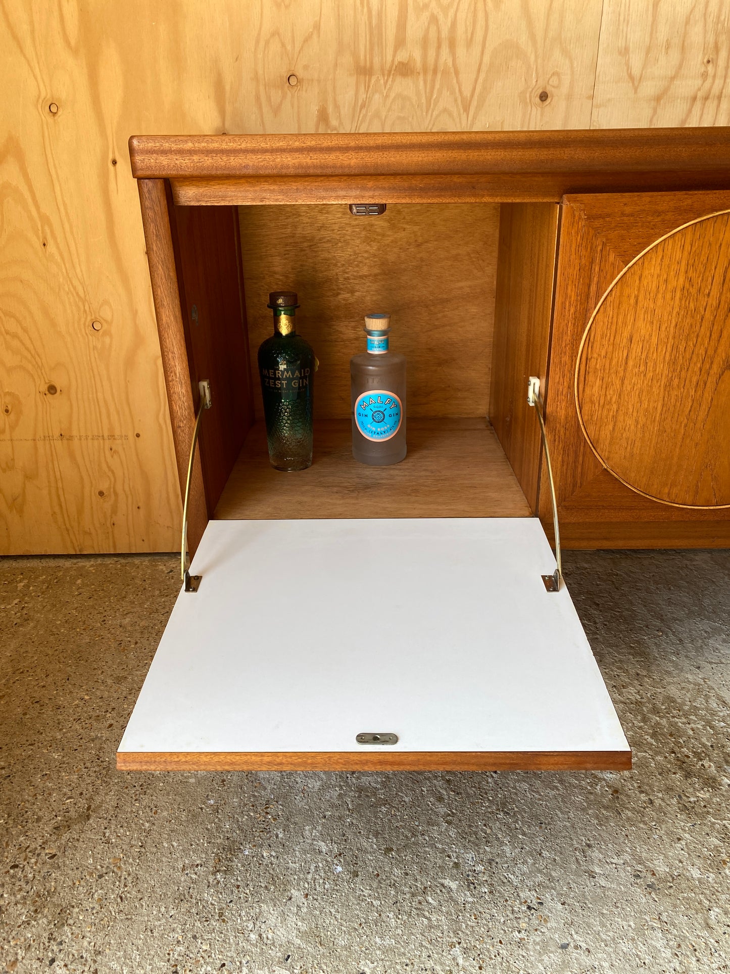 Nathan 'Circles' Sideboard