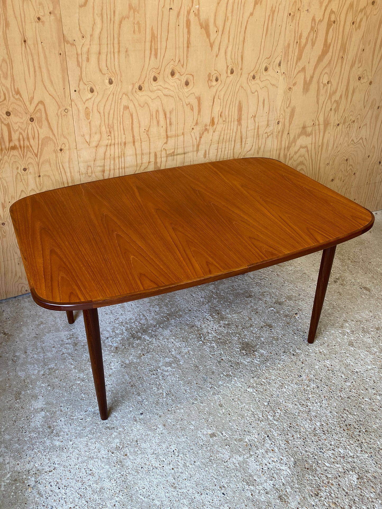 GPlan Extending Dining Table