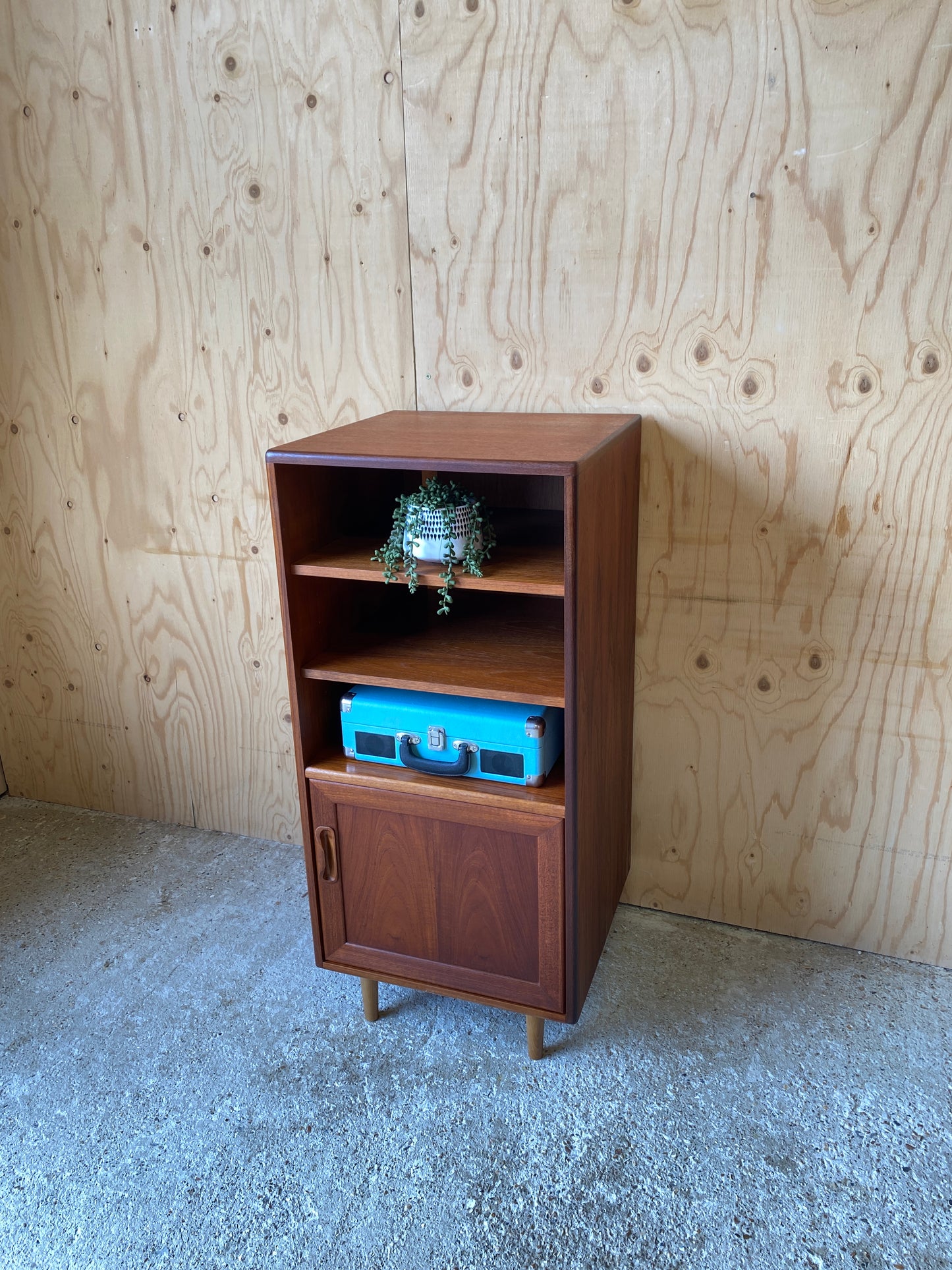 GPlan Hi-fi Cabinet