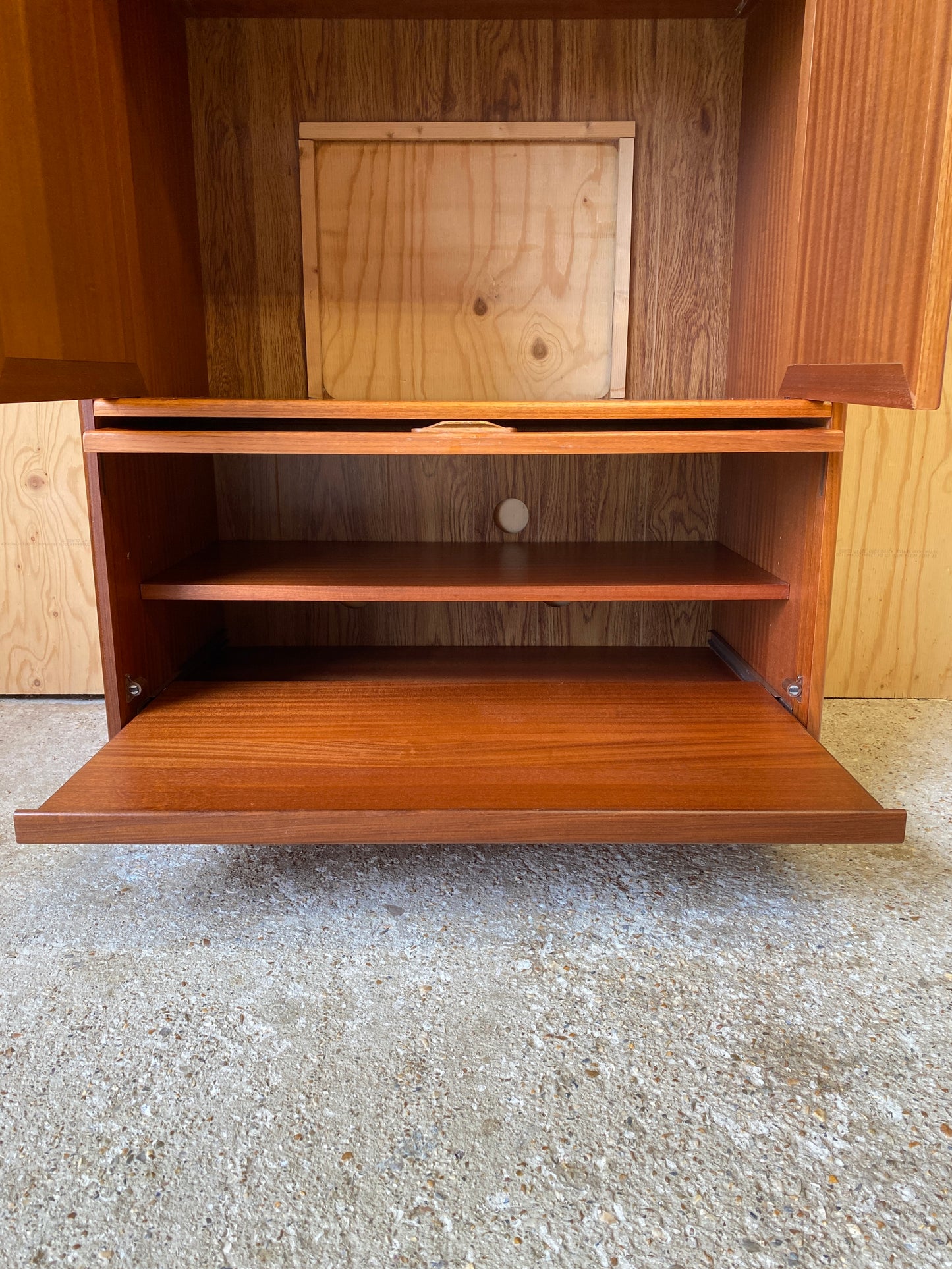 GPlan Fresco Media Cabinet