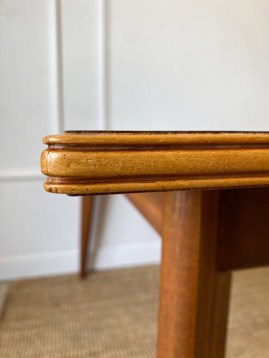 Morris of Glasgow Table