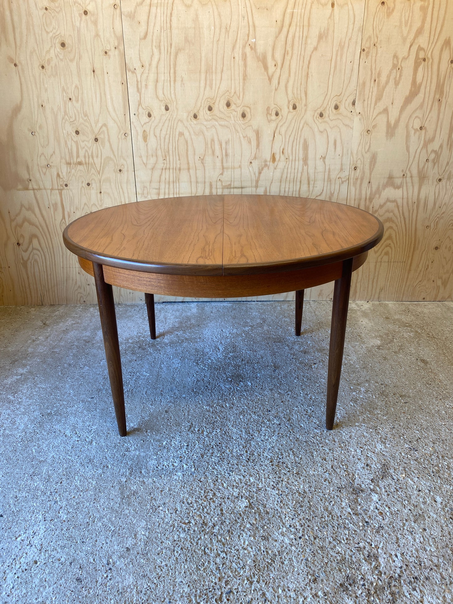 GPlan Dining Table & 4 Chairs