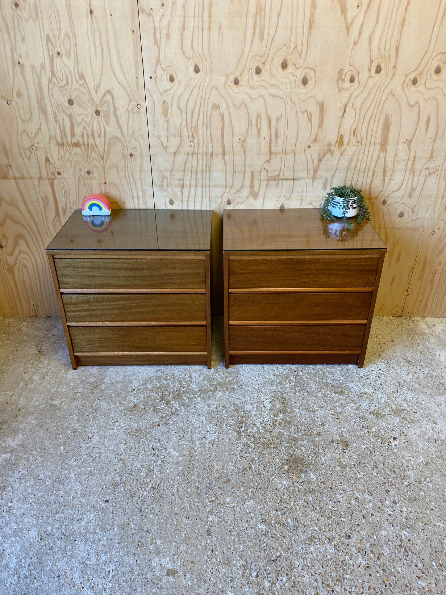 Vintage Chest of Drawers