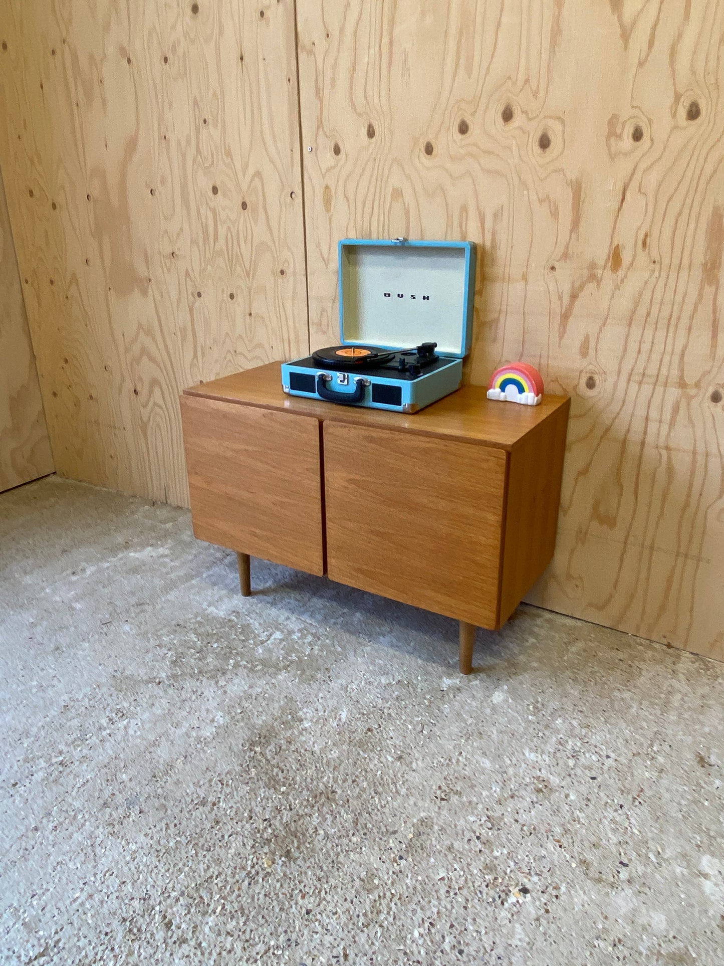 Retro Vintage Mid Century Record Cabinet by British makers Beaver & Tapley on Wooden Tapered Legs