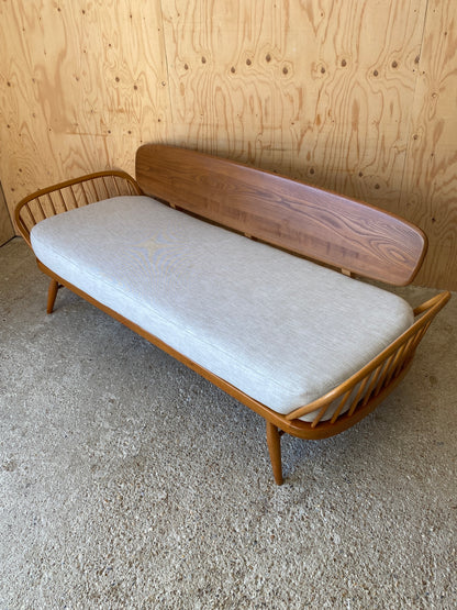 Ercol '355' Daybed