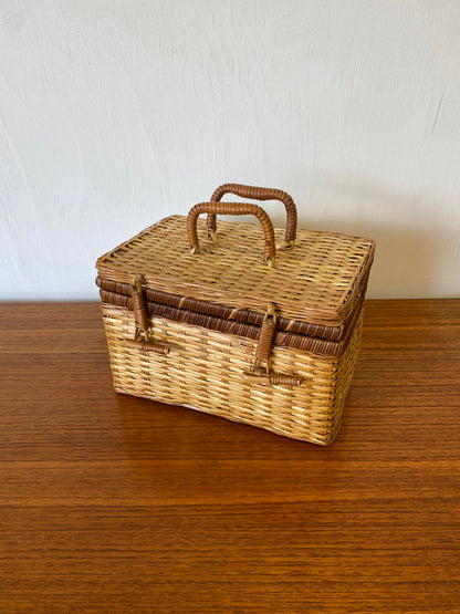 Vintage Wicker Lunchbox