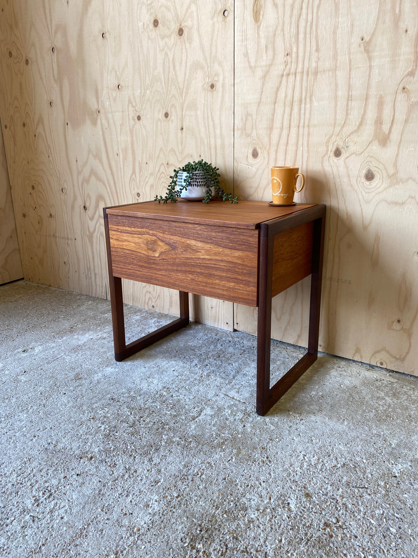 Vintage Mid Century Sewing Box