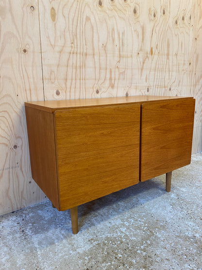 Retro Vintage Mid Century Record Cabinet by British makers Beaver & Tapley on Wooden Tapered Legs