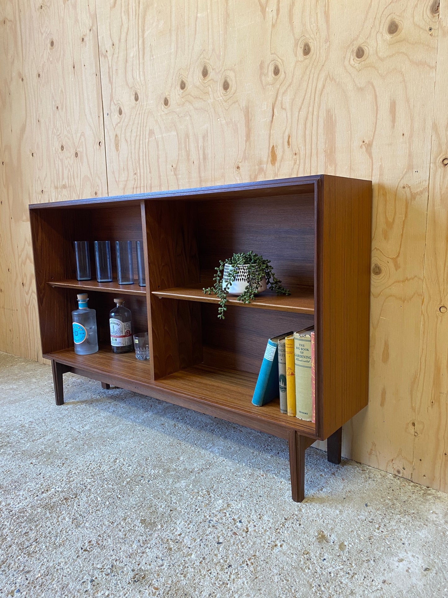 Mid Century Beaver & Tapley Bookcase