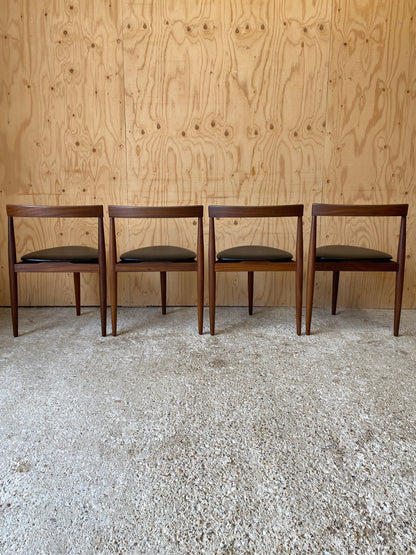 Roundette Table & Chairs