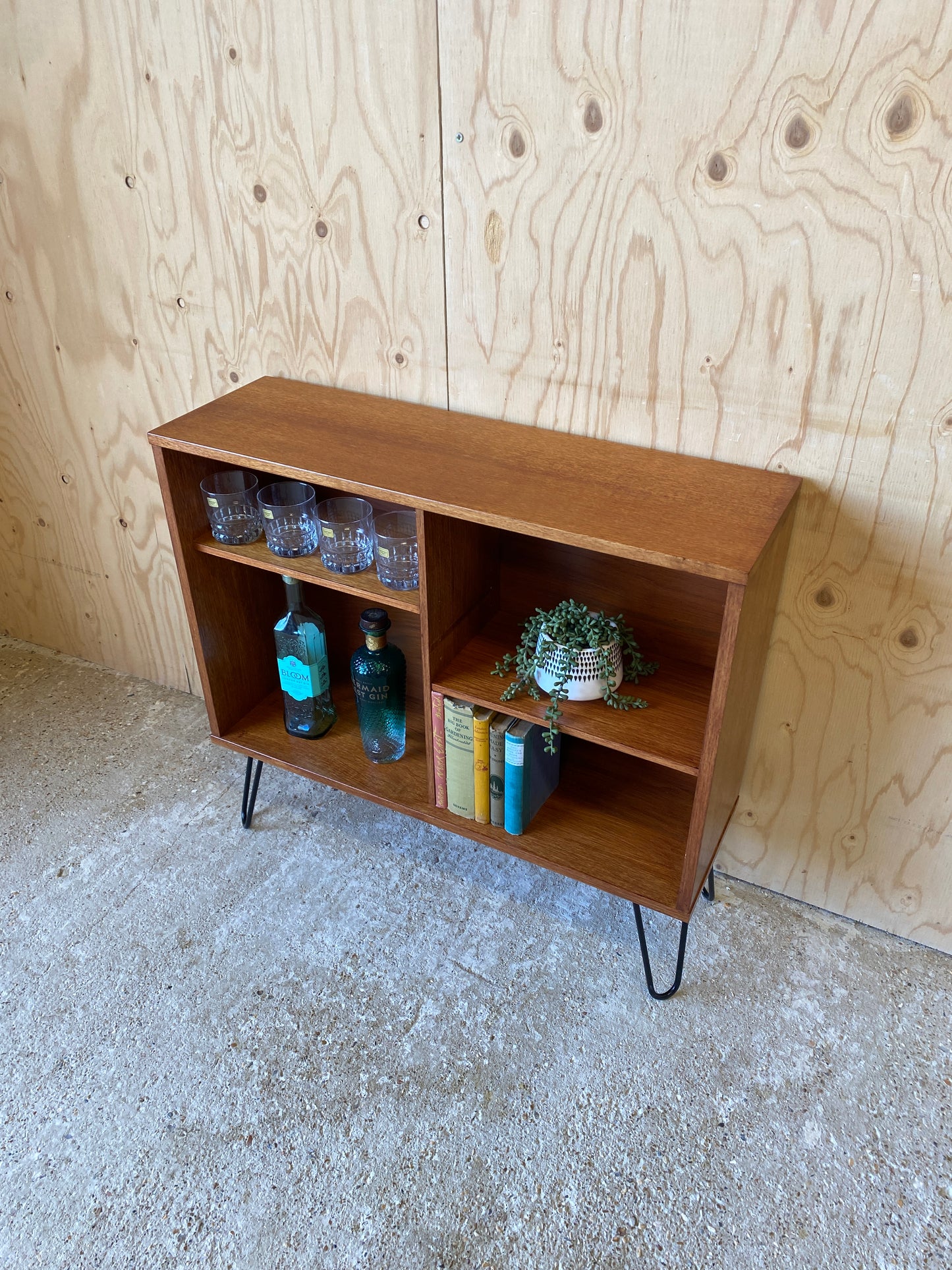 Mid Century Vintage Retro Beaver & Tapley Shelving Unit