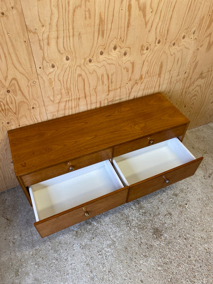 Meredew Chest of Drawers