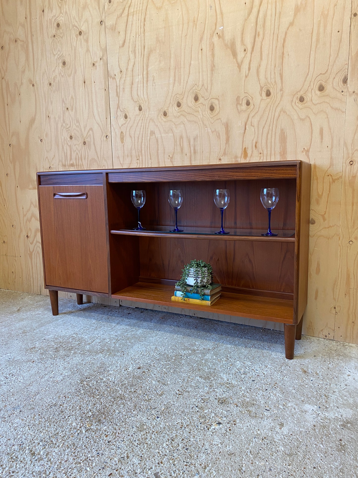 GPlan Fresco Drinks Cabinet