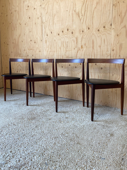 Roundette Table & Chairs