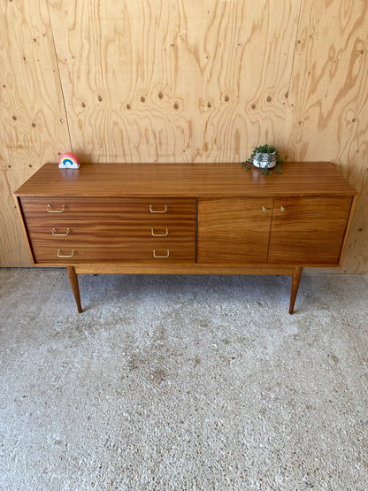 Uniflex Sideboard