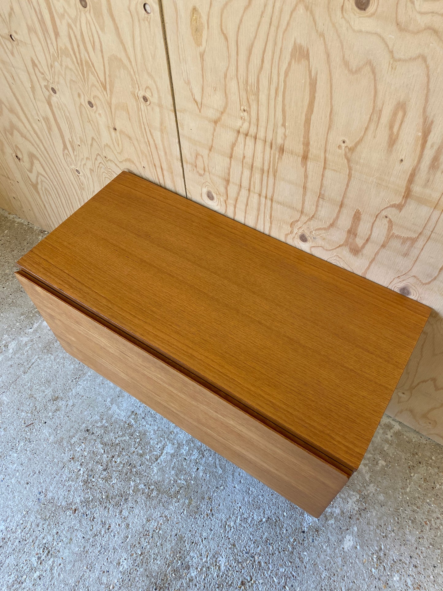 Retro Vintage Mid Century Beaver & Tapley 33 Sideboard on Wooden Tapered Legs